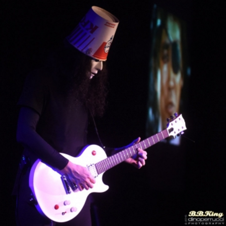 Buckethead Continues First Tour Since 2012
