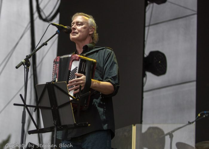 Bruce Hornsby Shares New Track, “Cast-Off” Featuring Justin Vernon