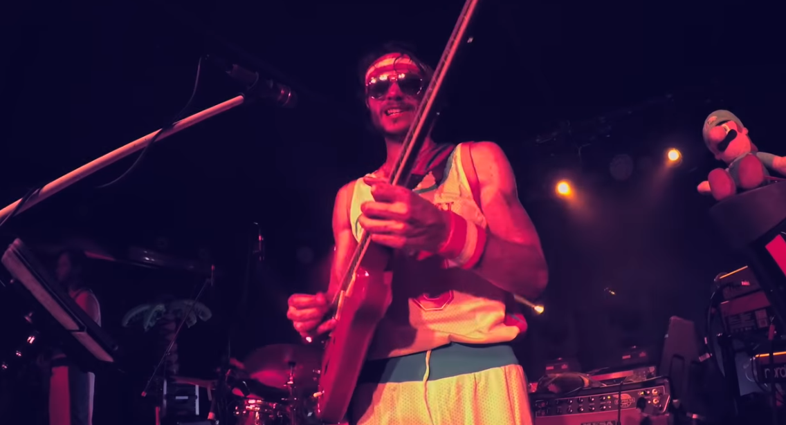 Goose Share 40Minute ProShot from 'Halloween Hits' Show