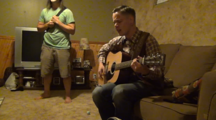 Watch a Young Billy Strings Perform “Dust in a Baggie” at a 2012 House Party