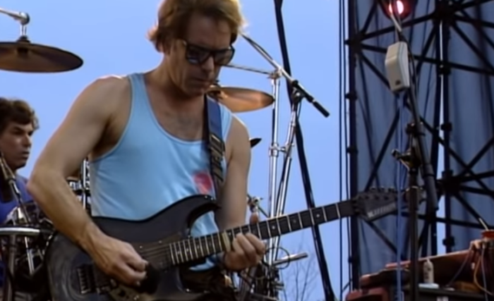 Grateful Dead HQ Shares Pro-Shot 7/1/92 “Stagger Lee” for “All The Years Live” Video Series
