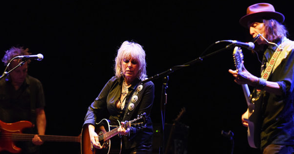 Lucinda Williams to Play Intimate Acoustic Show at New York City Photo Gallery Tonight