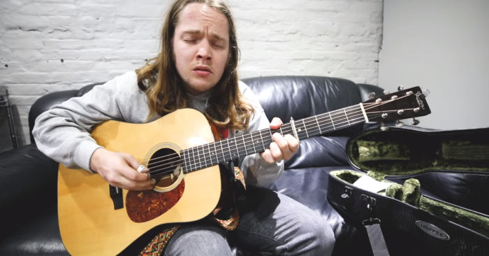 Watch Billy Strings’ Backstage Cover of Bob Dylan’s “Don’t Think Twice It’s All Right”