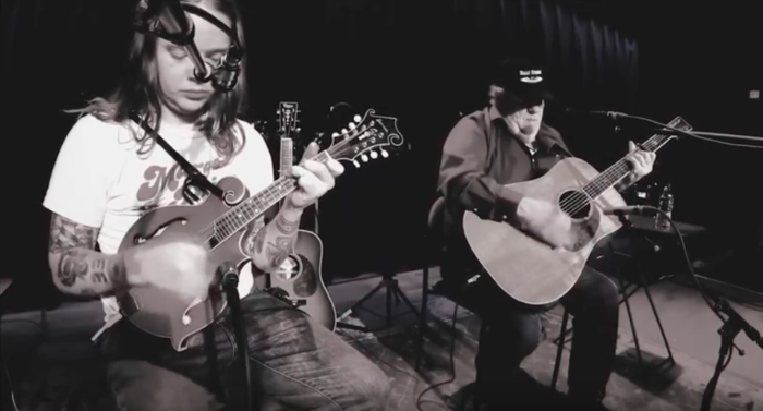 Watch: Billy Strings and Terry Barber Perform “What Would You Give In Exchange” During ‘Family Strings’ Tour