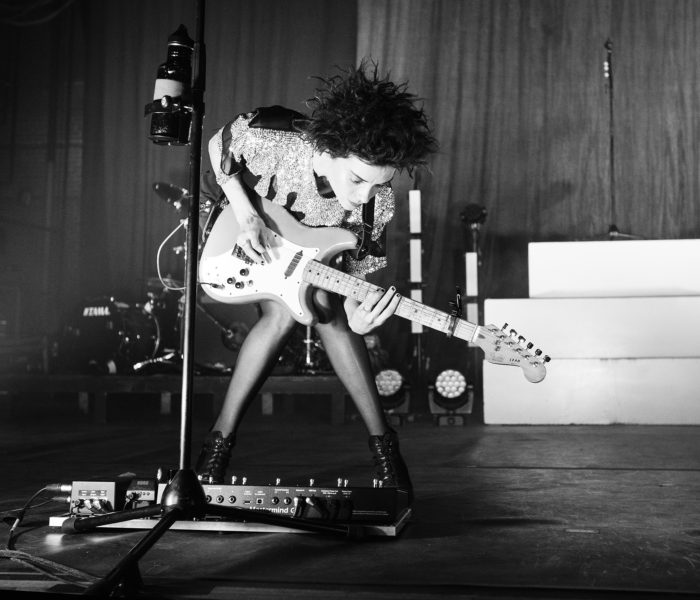 St. Vincent Posts Clip of “Stairway to Heaven” As Shout-Out to Guitar Stores Nationwide