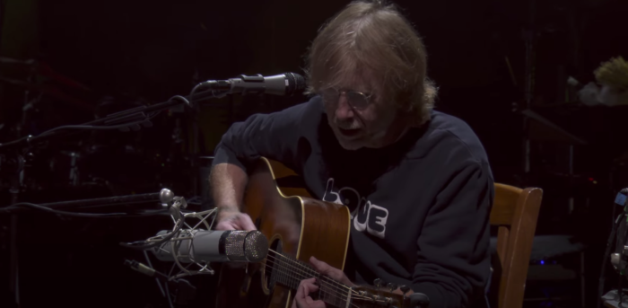 Pro-Shot Video: Trey Anastasio Shares “Slave to the Traffic Light” from ‘The Beacon Jams’