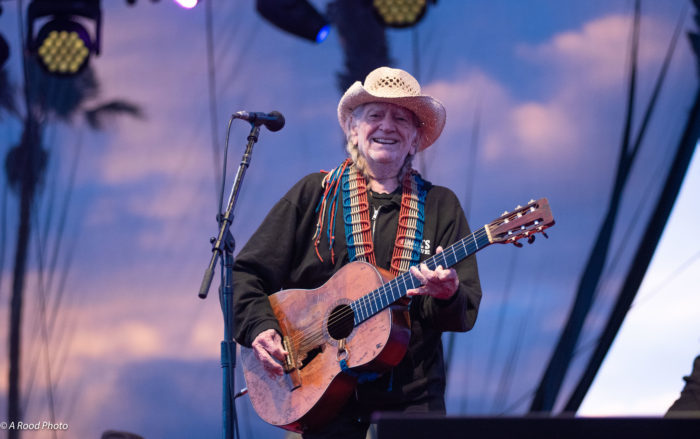 Willie Nelson Shares New Single and Lyric Video “That’s Life”