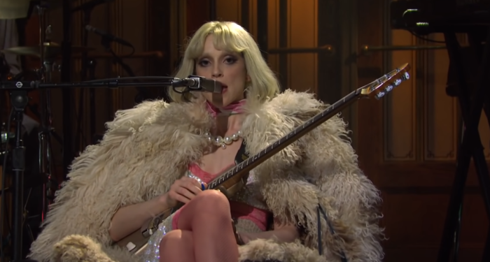 Watch St. Vincent Debut New ‘Daddy’s Home’ Aesthetic on ‘SNL’