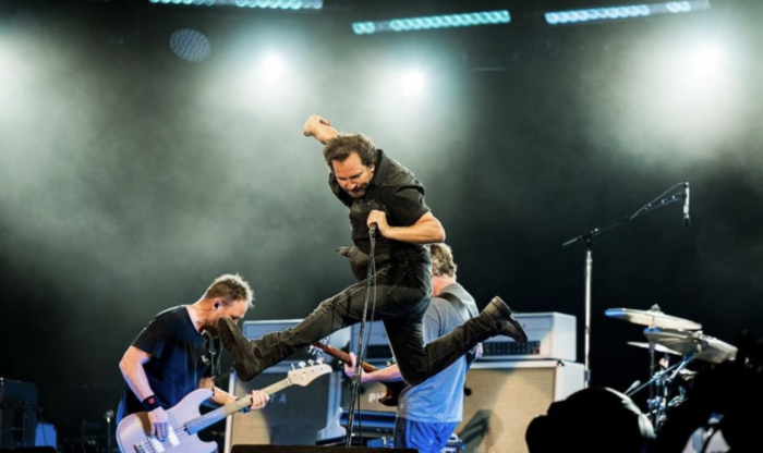 Pearl Jam Play First Show Since 2020, Debuting 5 ‘Gigaton’ Cuts and Welcoming Danny Clinch and Lenny Kaye