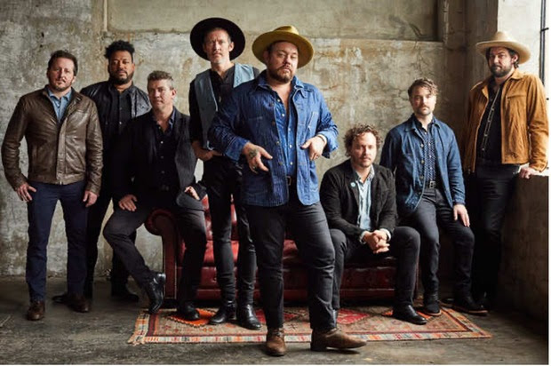 Nathaniel Rateliff & The Night Sweats Share New Single “Love Don’t”