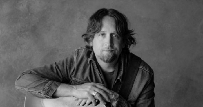 Watch: Hayes Carll Addresses Alzheimer’s Dementia In Moving “Help Me Remember”
