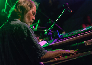 Bill Payne Leaves The Doobie Brothers, Commits “100%” to Little Feat