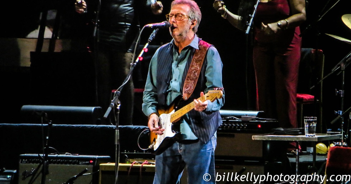 vin Blænding salon Eric Clapton Successfully Sues Woman for Posting $11 Bootleg CD on eBay