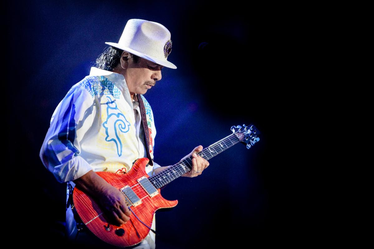 Carlos Santana Celebrates His Career-Spanning Hits with Stop at T-Mobile  Center