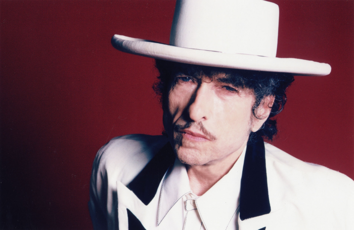 Bob Dylan Debuts “Crossing the Rubicon” in Phoenix