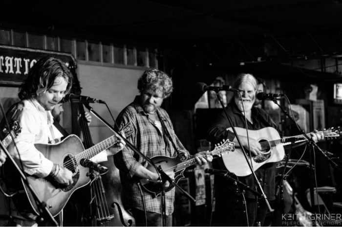 Billy Strings, Anders Beck, Kyle Tuttle and More Sit-In with Leftover Salmon in Nashville