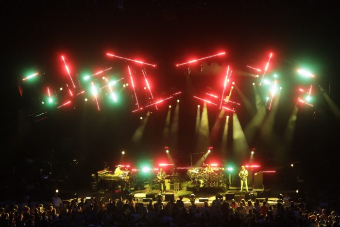 Phish Close Out Jones Beach Run with “Slave to the Traffic Light”