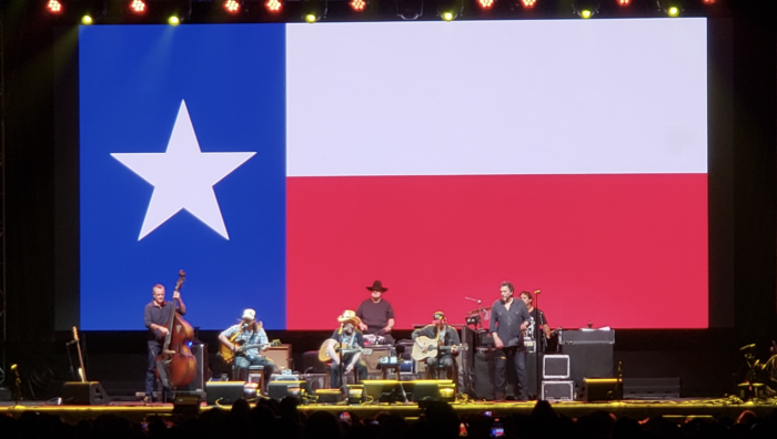 Willie Nelson Covers Pearl Jam, Joins Kacey Musgraves at Palomino Festival