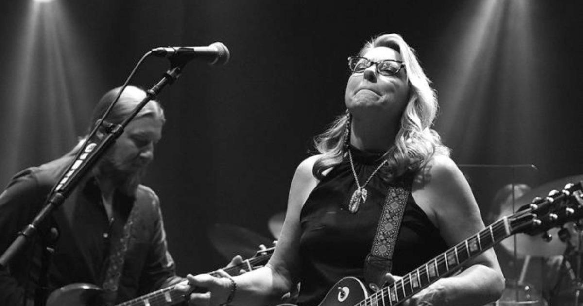 Tedeschi Trucks Band Complete 'I Am The Moon' Series at The Beacon, Welcome Hot Tuna's Jorma Kaukonen and Jack Casady - Vimarsana News