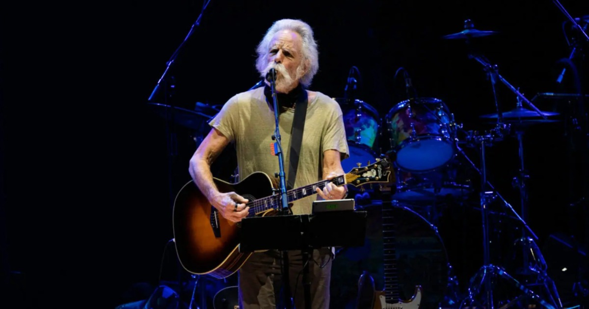 Bobby Weir & Wolf Bros Pay Homage to San Francisco with Saturday Setlist at The Warfield