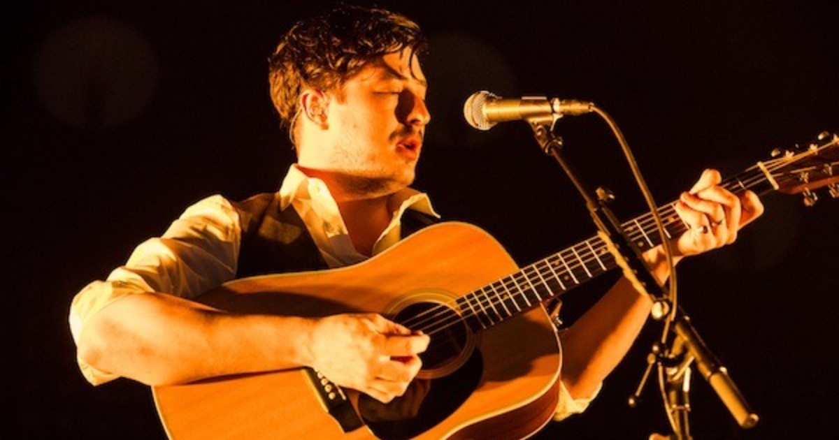 Showtime Picks Up Two New Music Docs For February, Both Featuring Mumford &  Sons – IndieWire