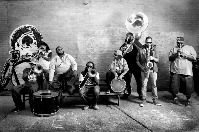 Hot 8 Brass Band to Play on Christmas 