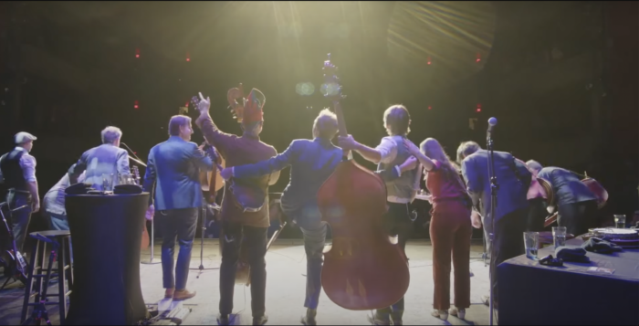 Watch: Béla Fleck’s My Bluegrass Heart and Punch Brothers Unite on Christmas Favorites