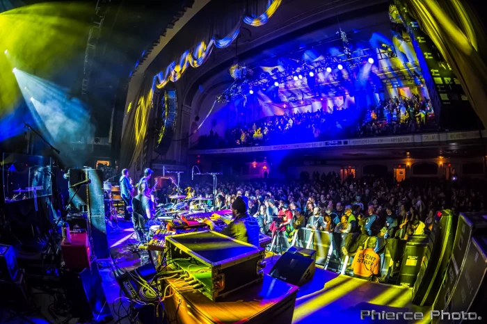 Members of Doom Flamingo Sit in With Umphrey’s McGee During Midwest Tour Stops