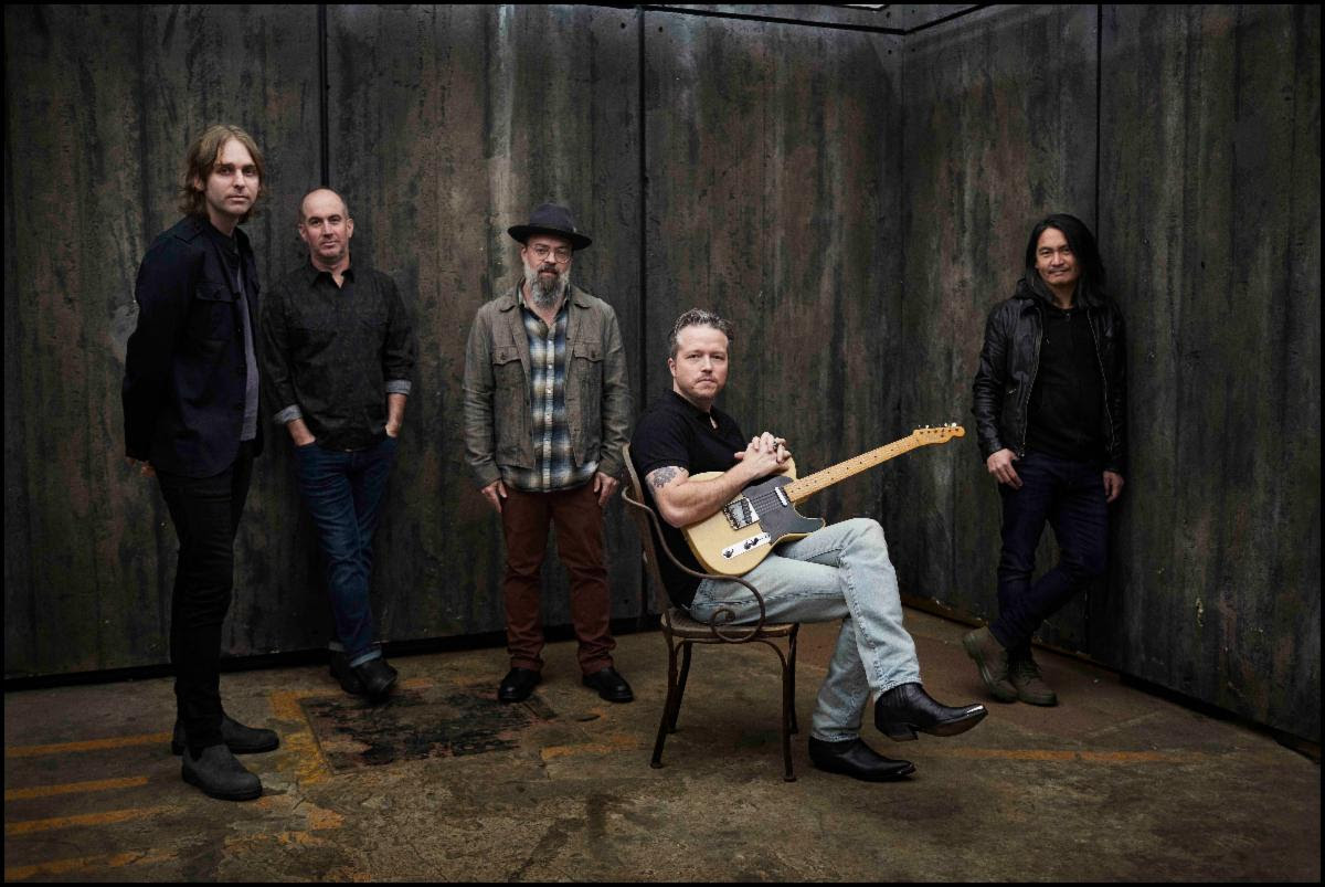 Jason Isbell and the 400 Unit Announce New LP 'Weathervanes,' Share