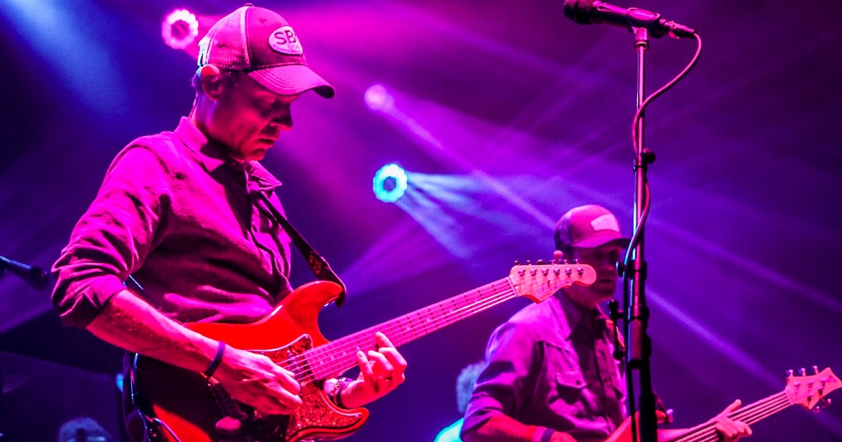 Umphrey's McGee to Mark 25th Anniversary with New Rockumentary 'Frame x Frame' - Vimarsana News