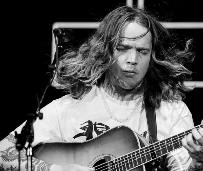 Billy Strings Rolls into Oklahoma with Debut of “Tulsa Time”