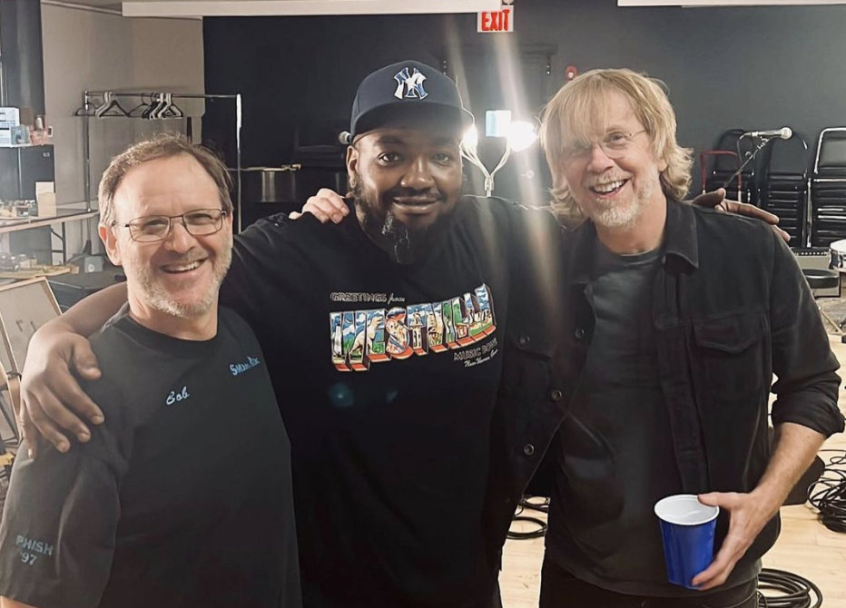 Trey Anastasio Trio Deliver at Denver's Mission Ballroom - Vimarsana News