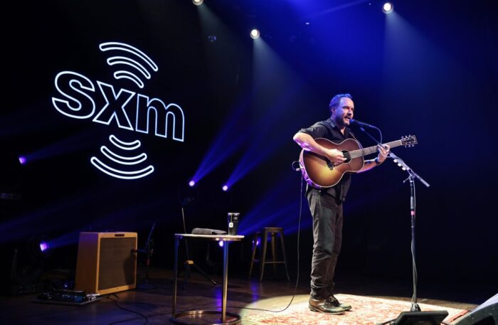 Dave Matthews Performs Solo for SiriusXM at New York’s Irving Plaza