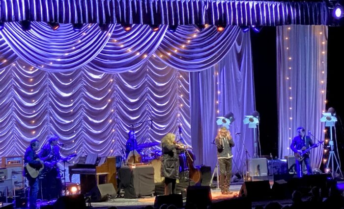 Robert Plant and Alison Krauss in “Norway” (aka Ohio in Early Spring)