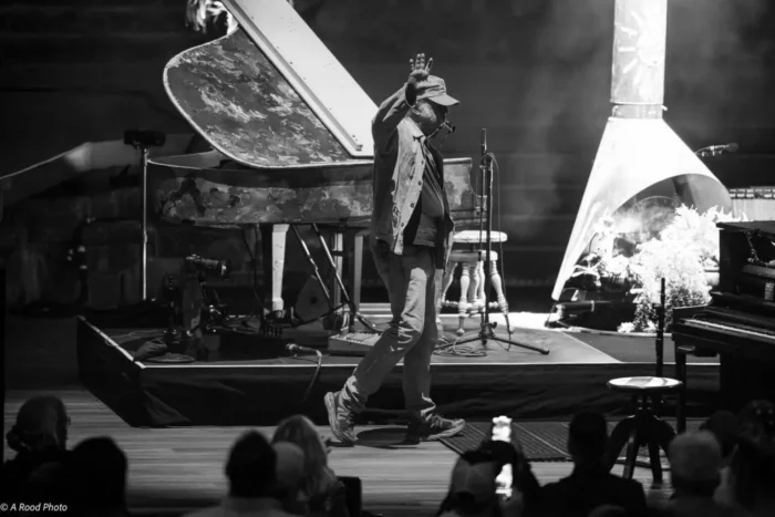 Watch: Neil Young Delivers “Tonight’s The Night” for First Time in Nearly Five Years