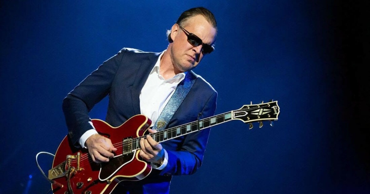 Joe Bonamassa Welcomes Warren Haynes at Red Rocks - Vimarsana News