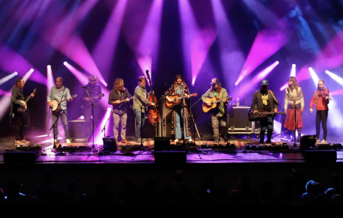 Watch: Greensky Bluegrass and Molly Tuttle Honor Robbie Robertson with ...