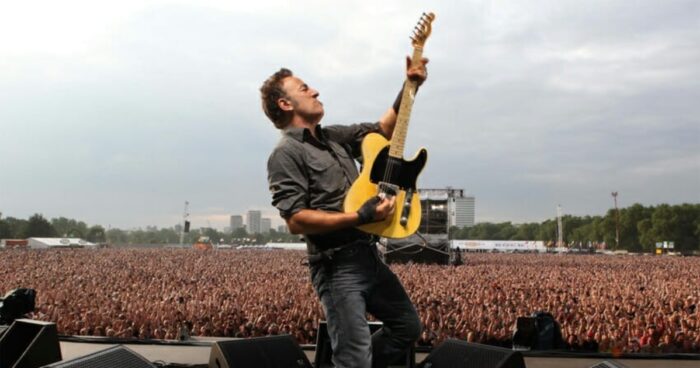 Listen: Bruce Springsteen Discusses Favorite Bands, Offers Health Update