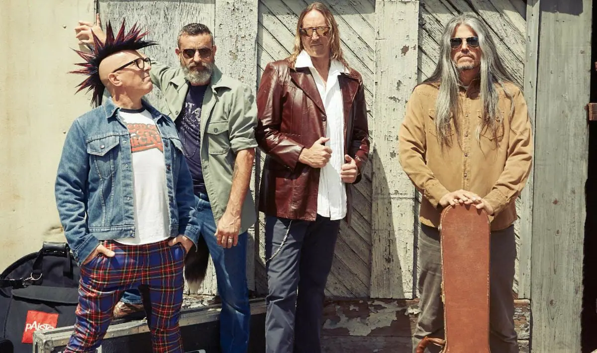 Watch: Tool Welcome Rush's Alex Lifeson on "Jambi" in Toronto - Vimarsana News