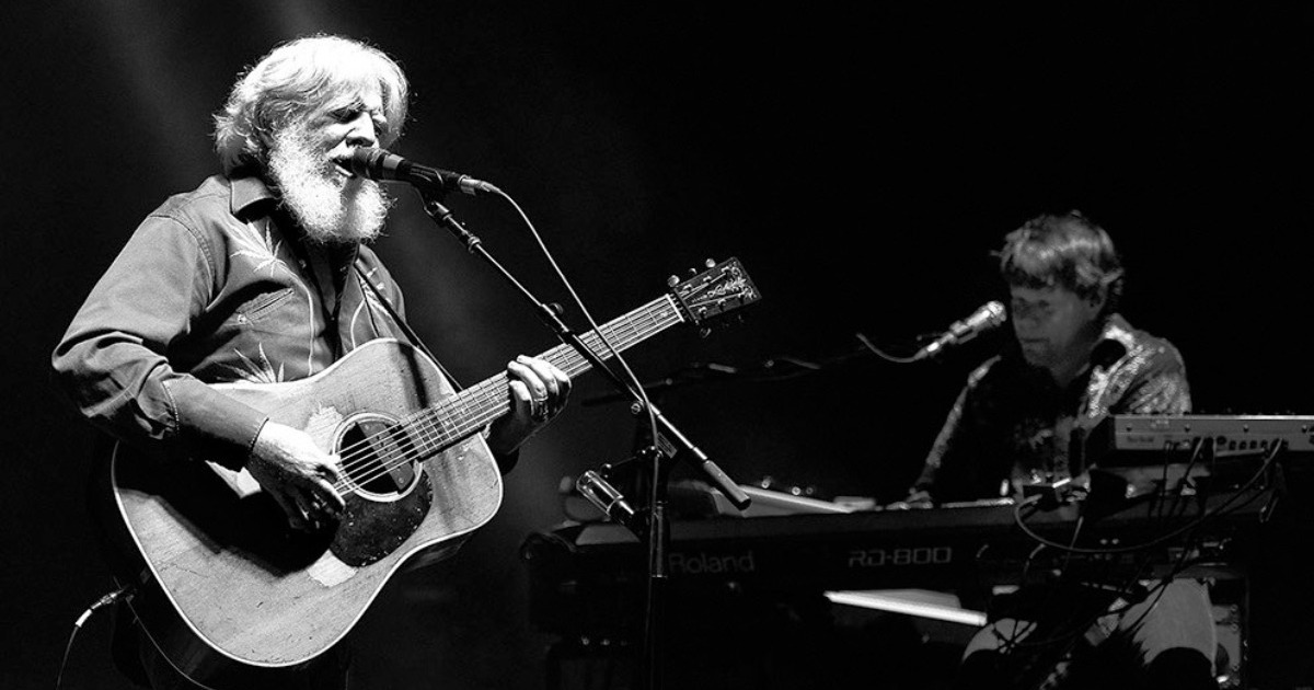 The String Cheese Incident Nod to Bluegrass Roots With Guests in Oakland - Vimarsana News