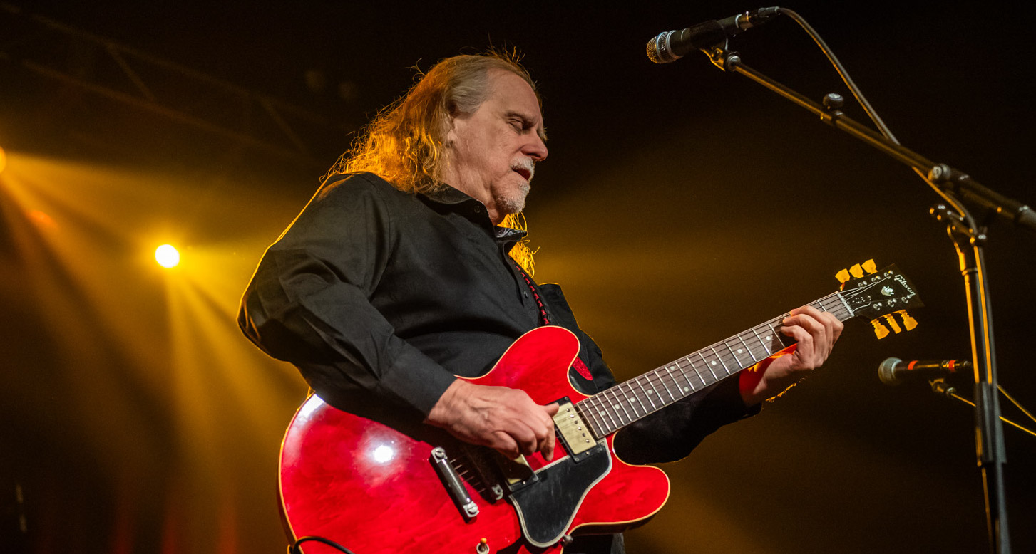 Warren Haynes Christmas Jam Presents Collaborative Evening in Asheville - Vimarsana News