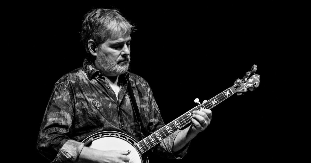 Listen: Béla Fleck Celebrates Earl Scruggs' 100th Birthday with "Rhapsody in Blue(grass)" - Vimarsana News