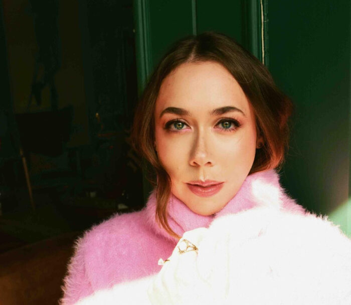 Sarah Jarosz Previews Impending LP Polaroid Lovers With New Single   Unnamed 1 700x607 