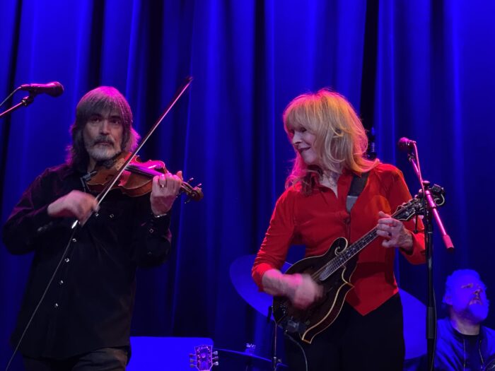 Larry Campbell & Teresa Williams in Ohio