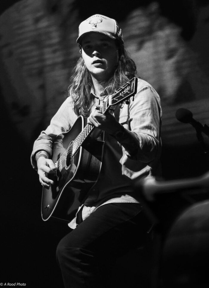 Pickin’, Singin’ and Gamblin’: Billy Strings Reveals New Year’s Eve Theme During Memphis Run