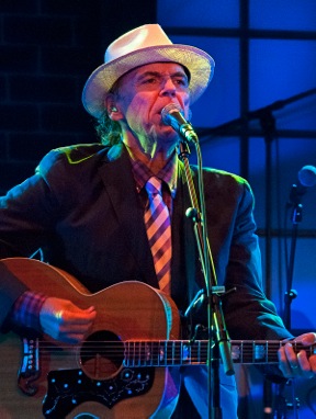 Little Feat, Los Lobos, Joe Bonamassa and More Pay Tribute to John Hiatt During AMERICANAFEST Pre-Grammy Salute
