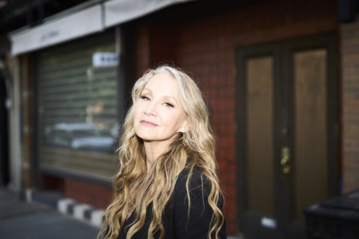 Joan Osborne Previews New ‘Dylanology Live’ LP Featuring Amy Helm, Jackie Greene and Robert Randolph with Rendition of “Highway 61 Revisited” Joan Osborne Previews New ‘Dylanology Live’ LP Featuring Amy Helm, Jackie Greene and Robert Randolph with Rendition of “Highway 61 Revisited”