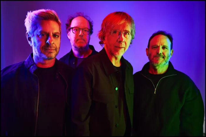 Watch: Phish Become Seinfeld Cast in New ‘Everybody’s Live with John Mulaney’ Sketch