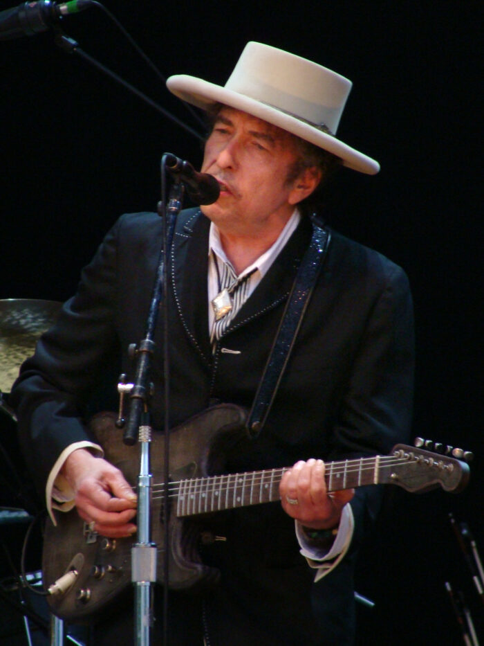 Bob Dylan Debuts Bo Diddley’s “I Can Tell” in Memphis
