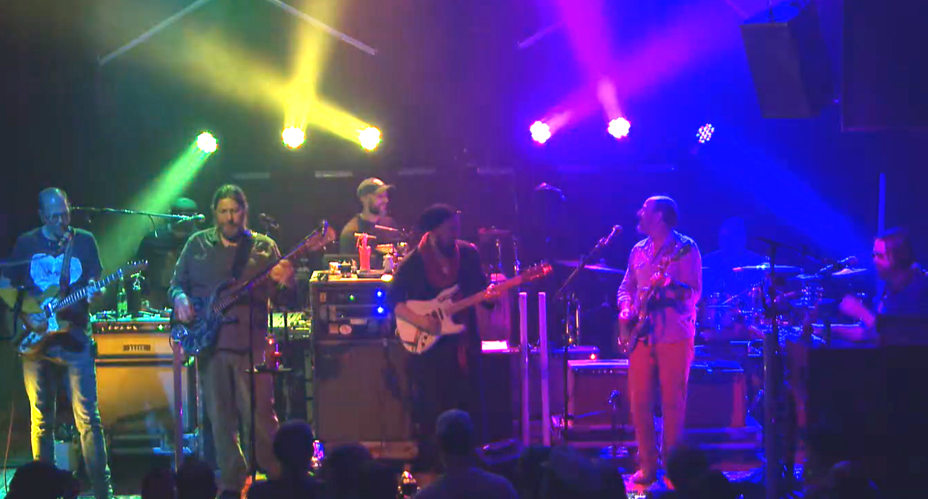 moe. Welcomes Guests, Covers Traffic, the Allman Brothers and the Dead ...